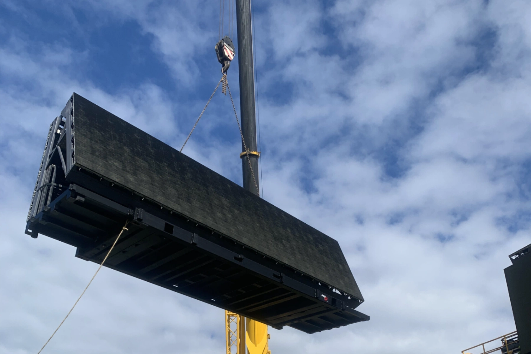 Rams Cranes & Riggings Mobile crane (1)