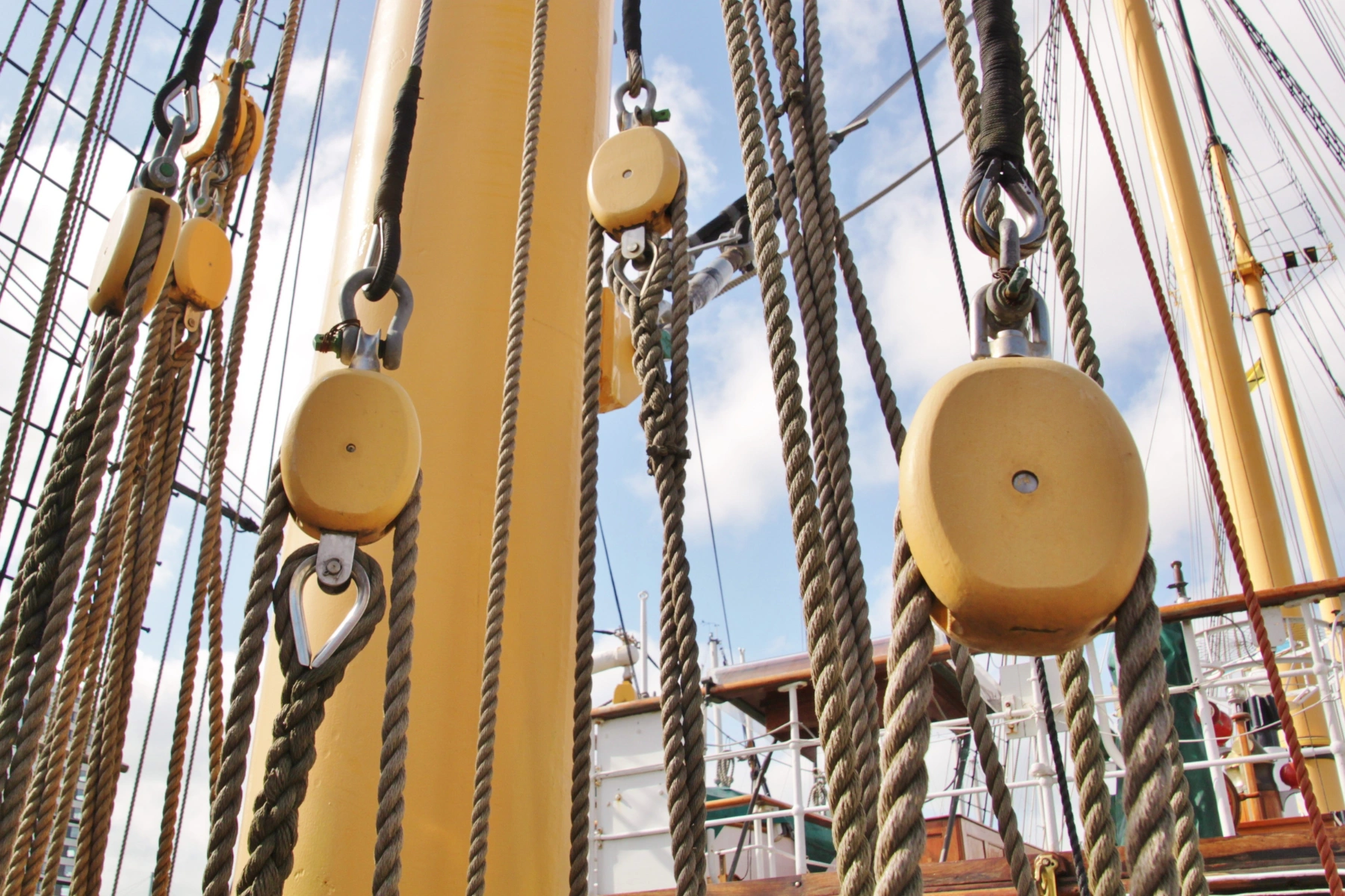 Rigging and Dogging Services